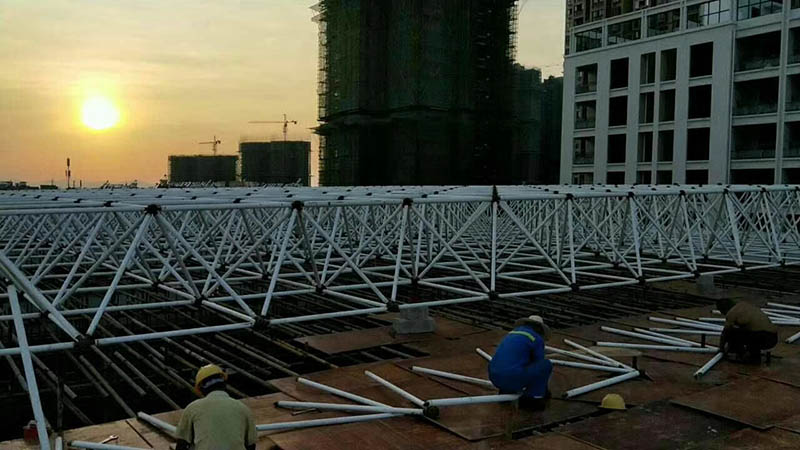 孟州螺栓球网架安装现场